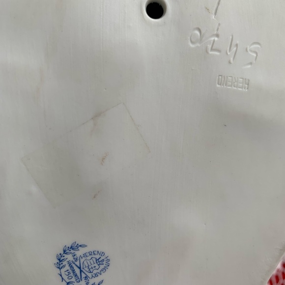 Traditional Hungarian ceramics. About 10 cm tall and are Herend brand. - Picture 2 of 2